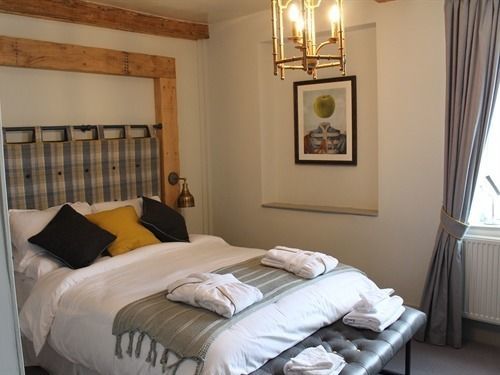 Готель The Woodstock Arms Екстер'єр фото